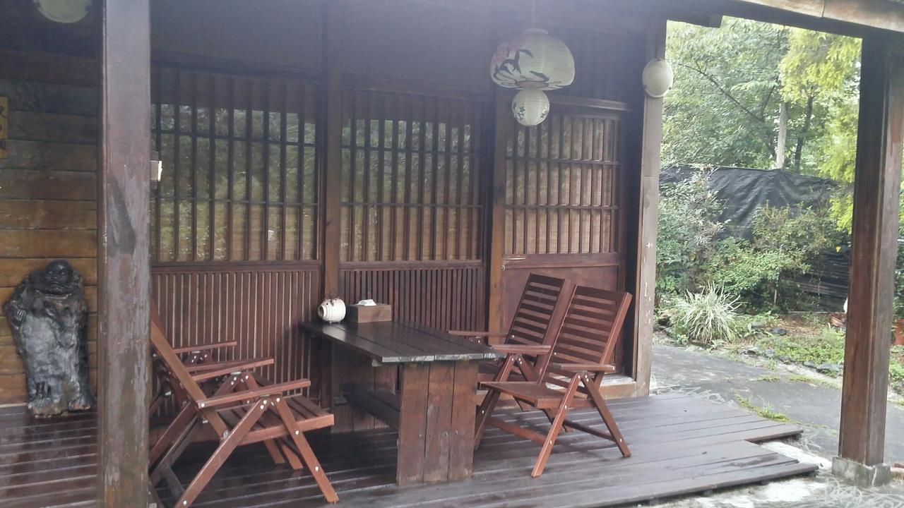 Bright Moon Homestay Dongshi  Exteriör bild